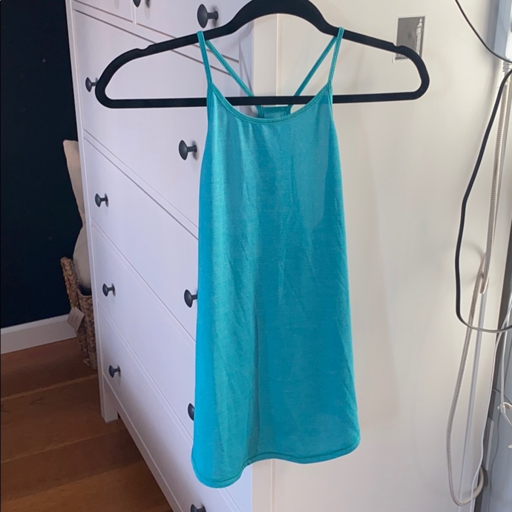 Lululemon tank tops